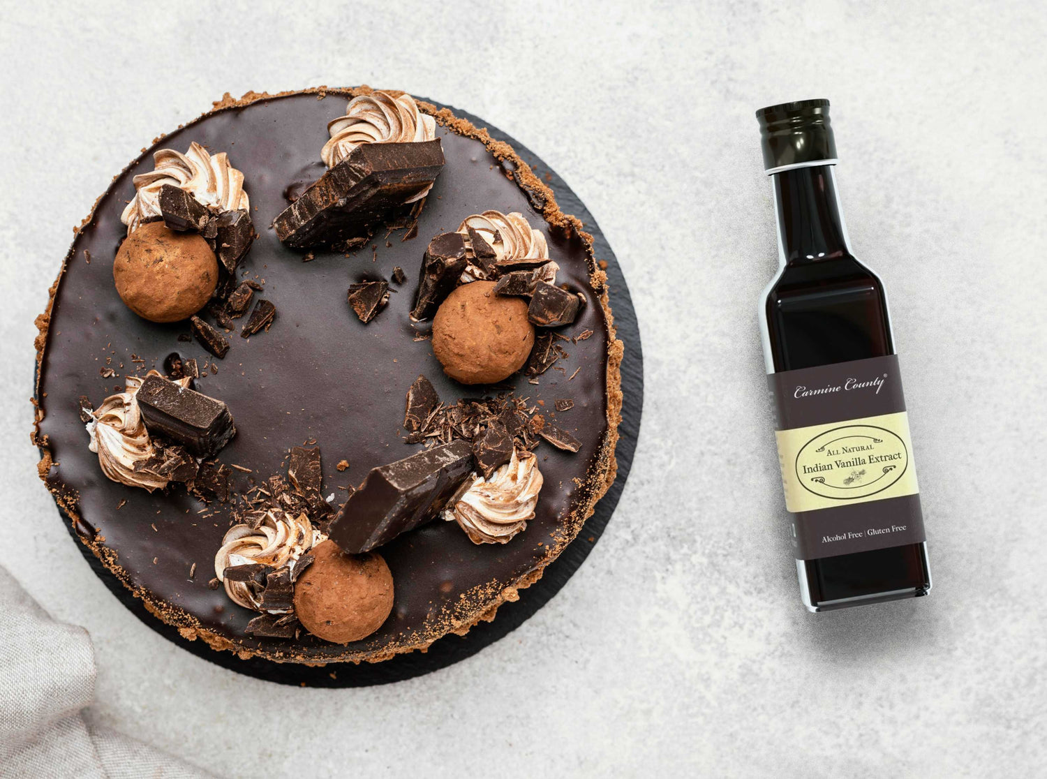 Difference between Extracts and Essences Carmine County